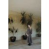 E16